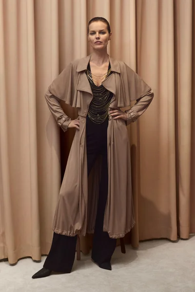 Look 1